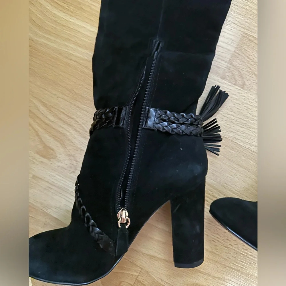 Louise et Cie Suede Boots - Picture 3 of 4